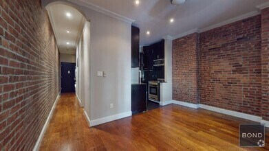 Building Photo - 724 Tenth Avenue