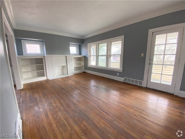 Building Photo - 3680 E 144th St