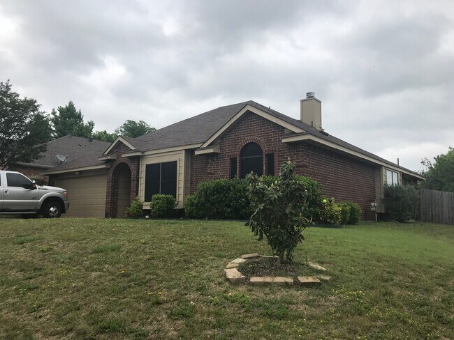 Building Photo - 3 Bedroom on Corner lot in McKinney