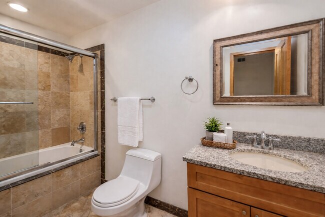 Foto del edificio - 4839 S Forrestville Ave
