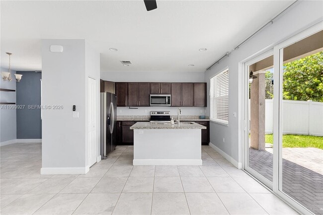 Building Photo - 4813 NW 48th Ter