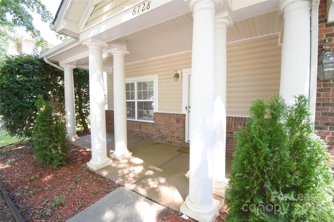 Foto del edificio - 6728 Evanton Loch Rd