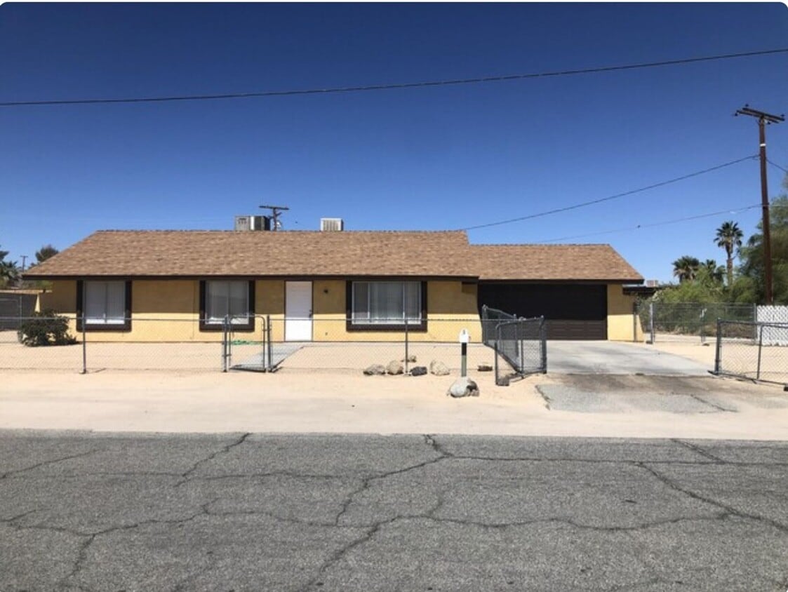 6030 Datura Ave, Twentynine Palms, CA 92277 House Rental in