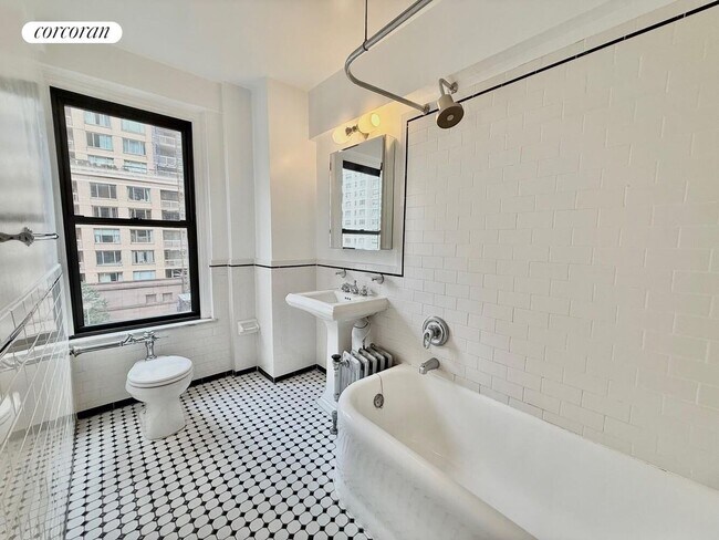 Foto del edificio - 210 E 68th St