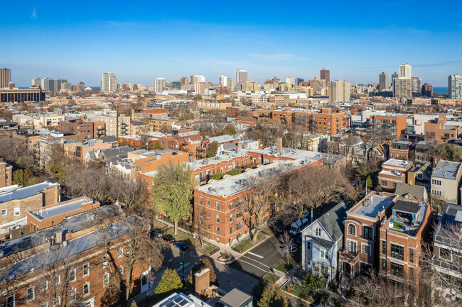 Foto aérea - Mildred Court Condominium