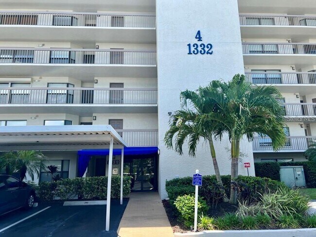 Building Photo - 1332 Pasadena Ave S
