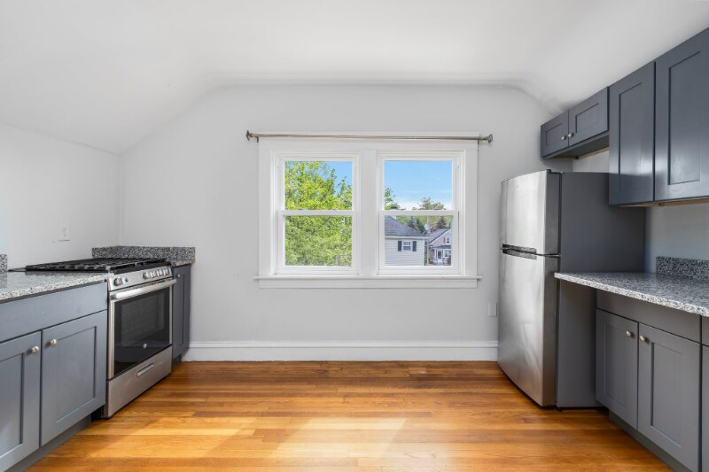 Primary Photo - 63 Jastram St