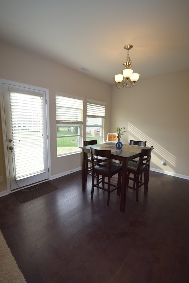 Building Photo - 1251 Apryl Dr