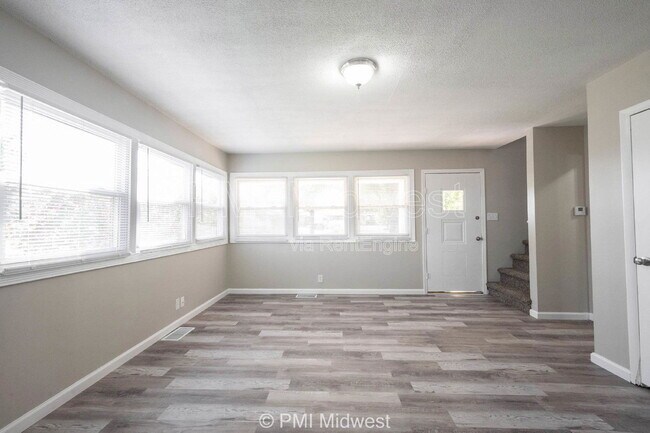 Foto del edificio - 6276 Eastgate Ave