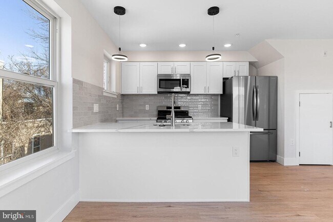 Foto del edificio - 2845 W Diamond St
