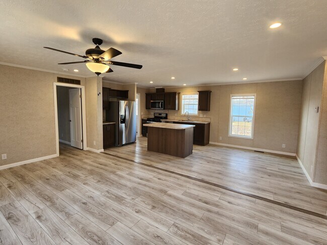 Building Photo - 5695 Windjammer Ct