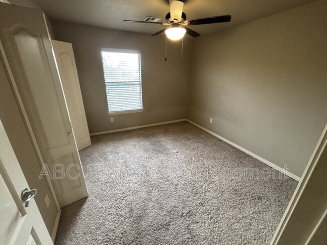 Building Photo - 3220 W Montrail Pl