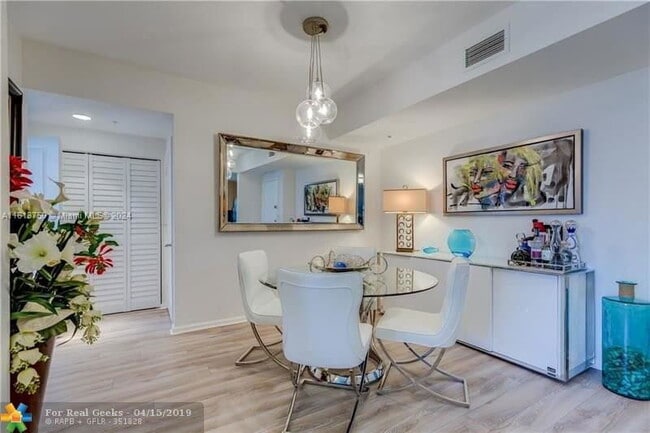 Photo - 511 SE 5th Ave Apartment