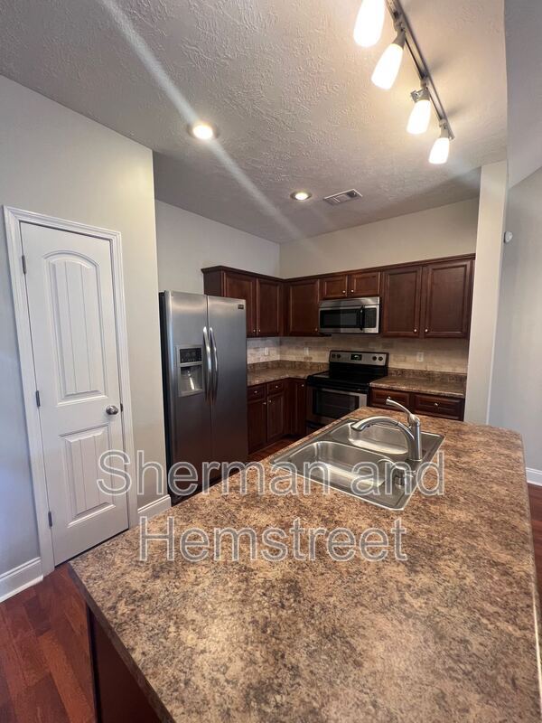 Foto del edificio - 357 High Meadows Pl