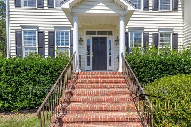 Foto del edificio - 1410 Fairfax Woods Dr