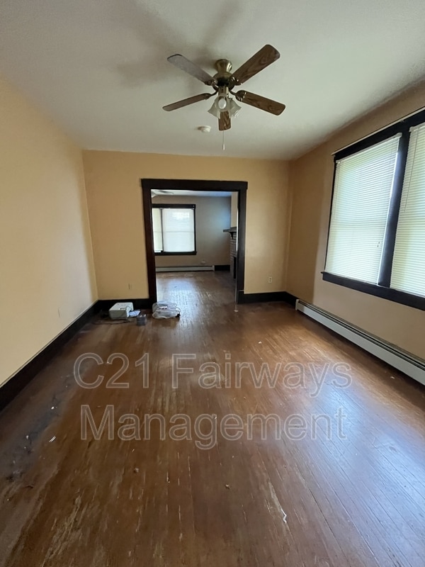 Building Photo - 534 Cavitt Ave