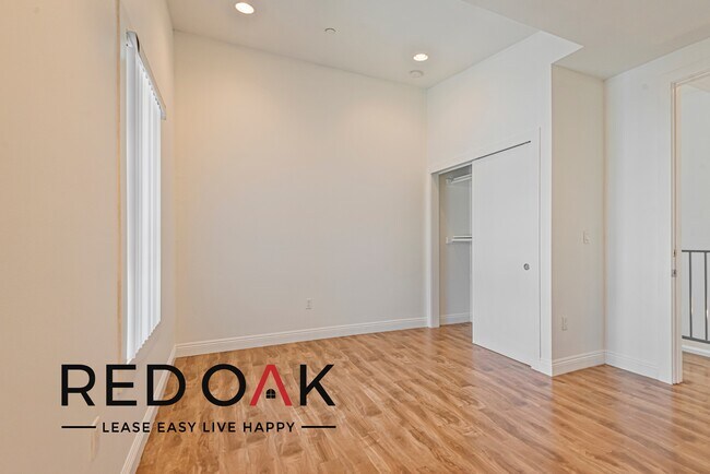 Foto del edificio - ~1 Months FREE~ Welcoming and Spacious Two...