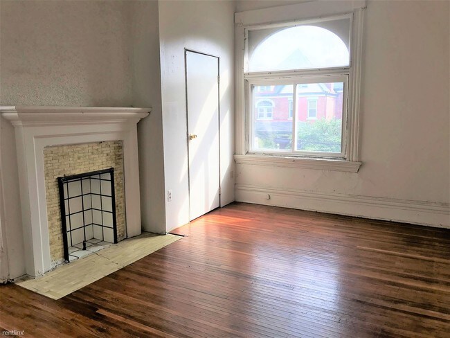 Building Photo - 2 br, 1 bath  - 5541 Hays St