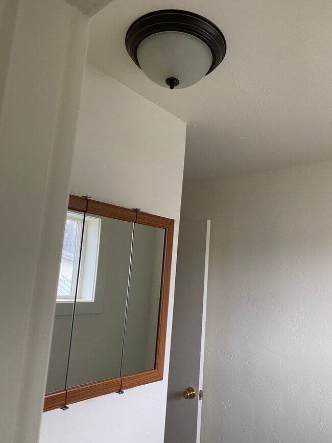 Foto del edificio - 5191 N St