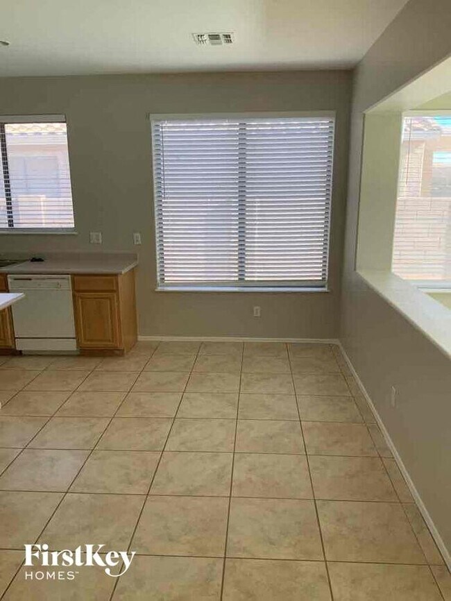 Foto del edificio - 12563 W Osborn Rd