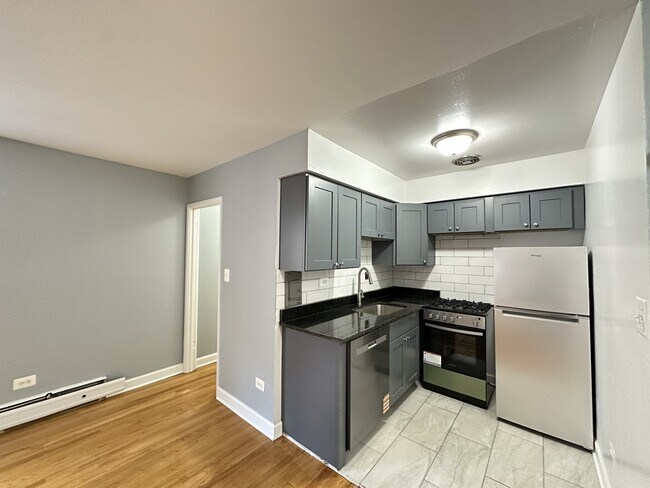 Foto del edificio - 1515 W Morse Ave