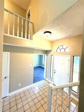 Building Photo - 3800 September Dr