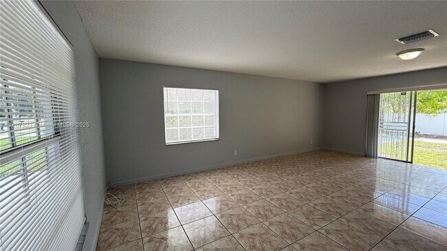 Building Photo - 2740 NW 9th St
