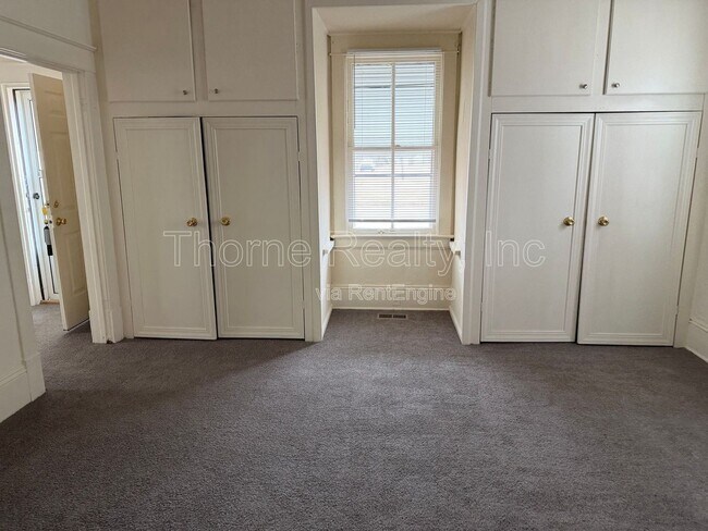 Foto del edificio - 614 S Howell St