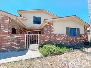 Building Photo - 17065 Ivy Ave