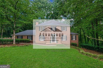 Building Photo - 510 Clipper Trail NW