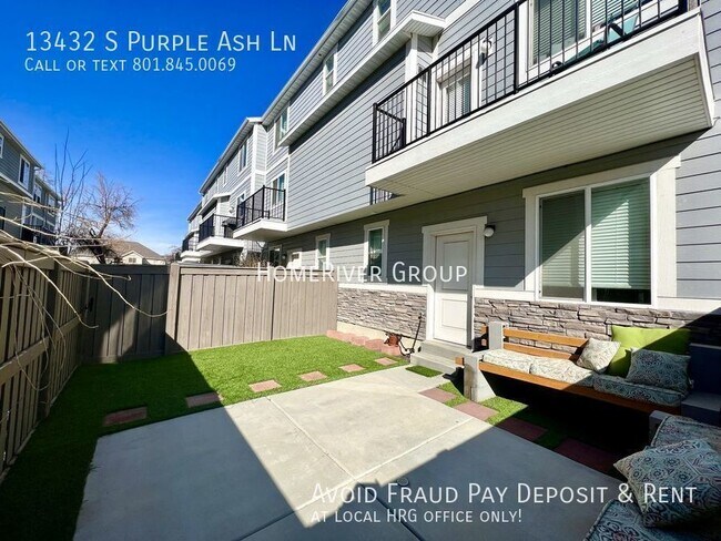 Building Photo - Beautiful Town Home For Rent!!