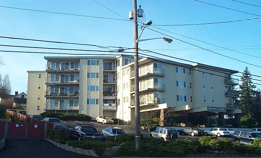 Building Photo - Country Squire Apartments