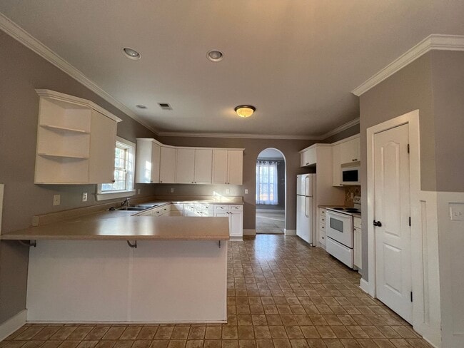 Building Photo - Home for rent in Hoover! COMING SOON!