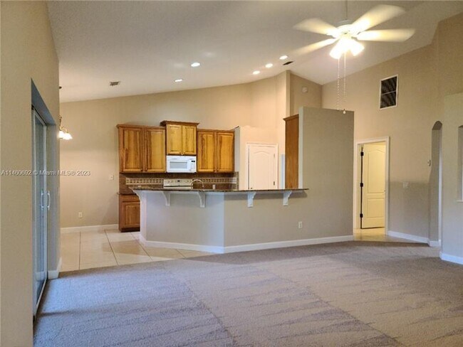 Foto del edificio - 4485 SW Masefield St