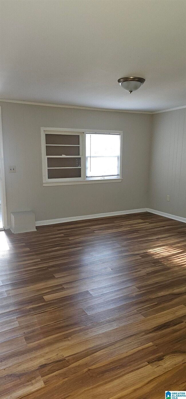 Building Photo - 528 Blue Bell Rd