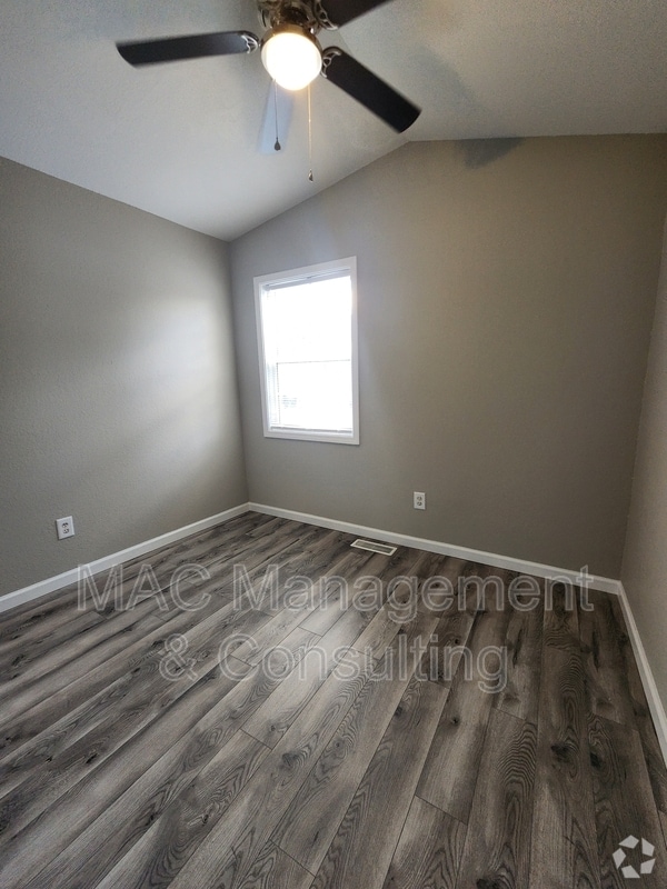 Building Photo - 1319 Autumn Ave