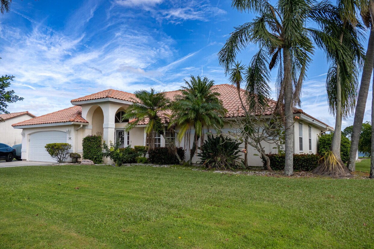 1507 SE Westmoreland Blvd, Port Saint Lucie, FL 34952 House Rental in