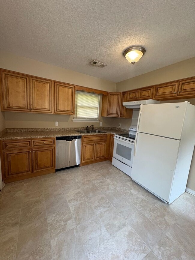 Photo - 4989/4991 Eastview Terrace Apartment