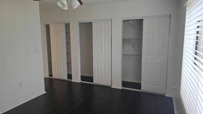 Building Photo - 3194 Coral Lake Ln