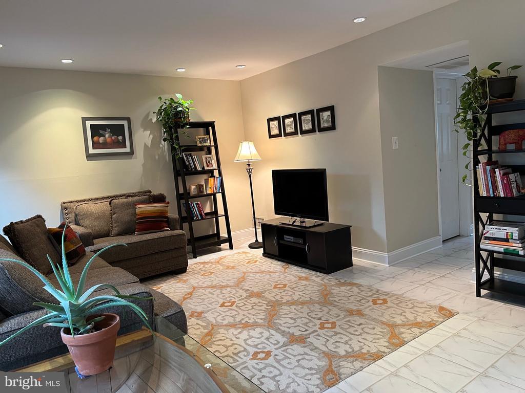 Primary Photo - 1750 Westwind Way