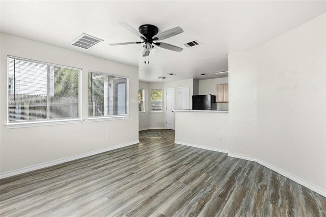 Foto del edificio - 808 Sagewood Trail