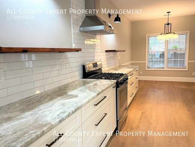 Foto del edificio - 1635 River Oak Dr
