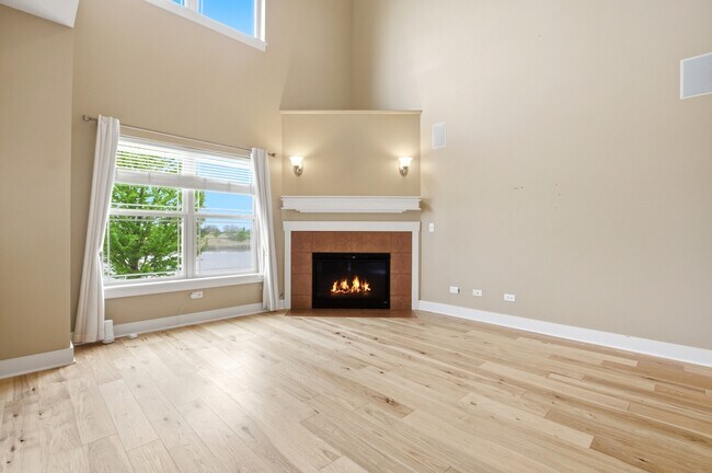 Foto del edificio - 15749 W Crobally Way