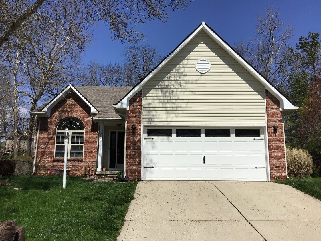 Primary Photo - 6300 Barberry Drive