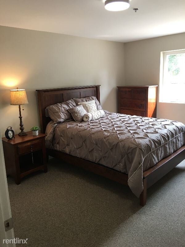 Foto del edificio - 1 br, 1 bath Apartment - 401 Church Street