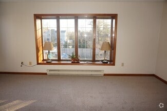 Building Photo - 33 King Philip Rd