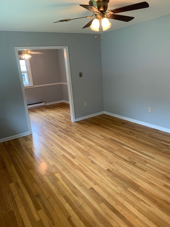 Building Photo - 1525 Winding Way