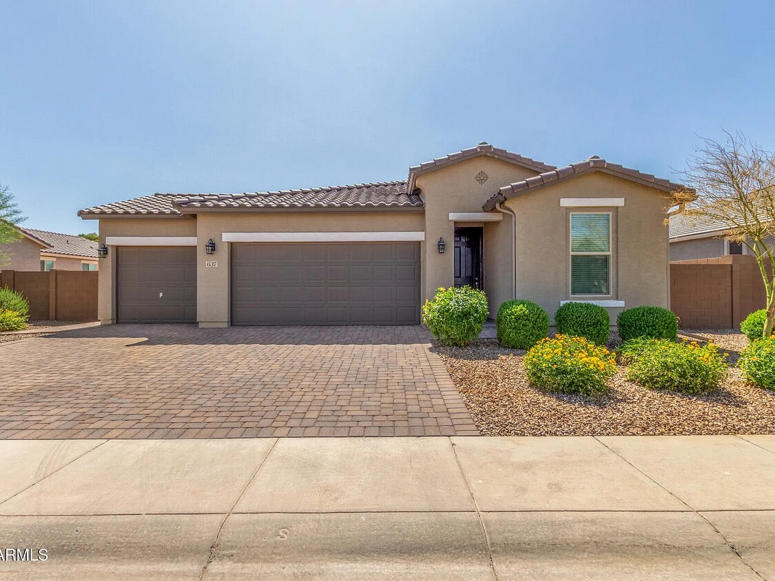 Foto principal - 637 S Lamar Pl