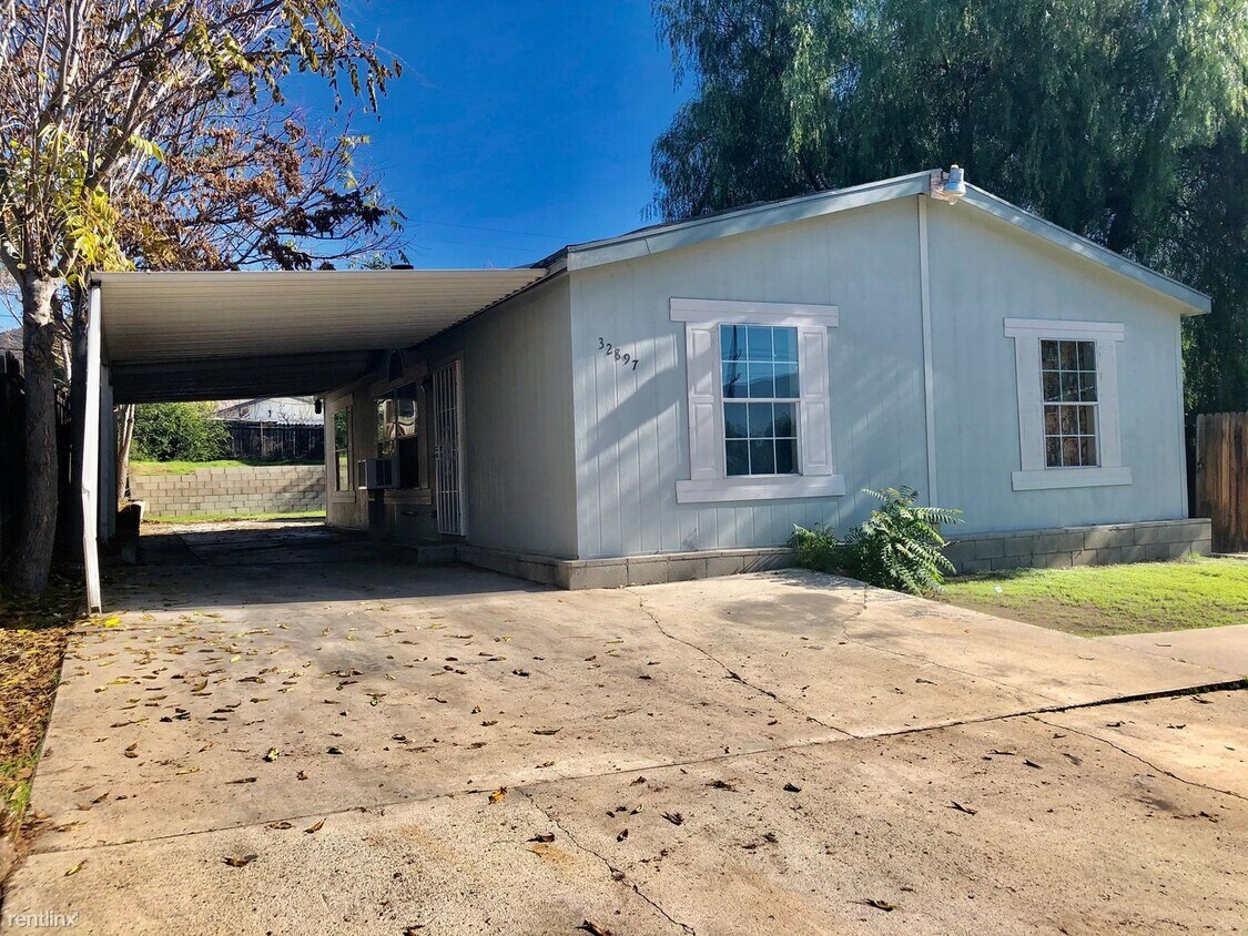 Primary Photo - 3 br, 2 bath House - 32897 Crescent Ave