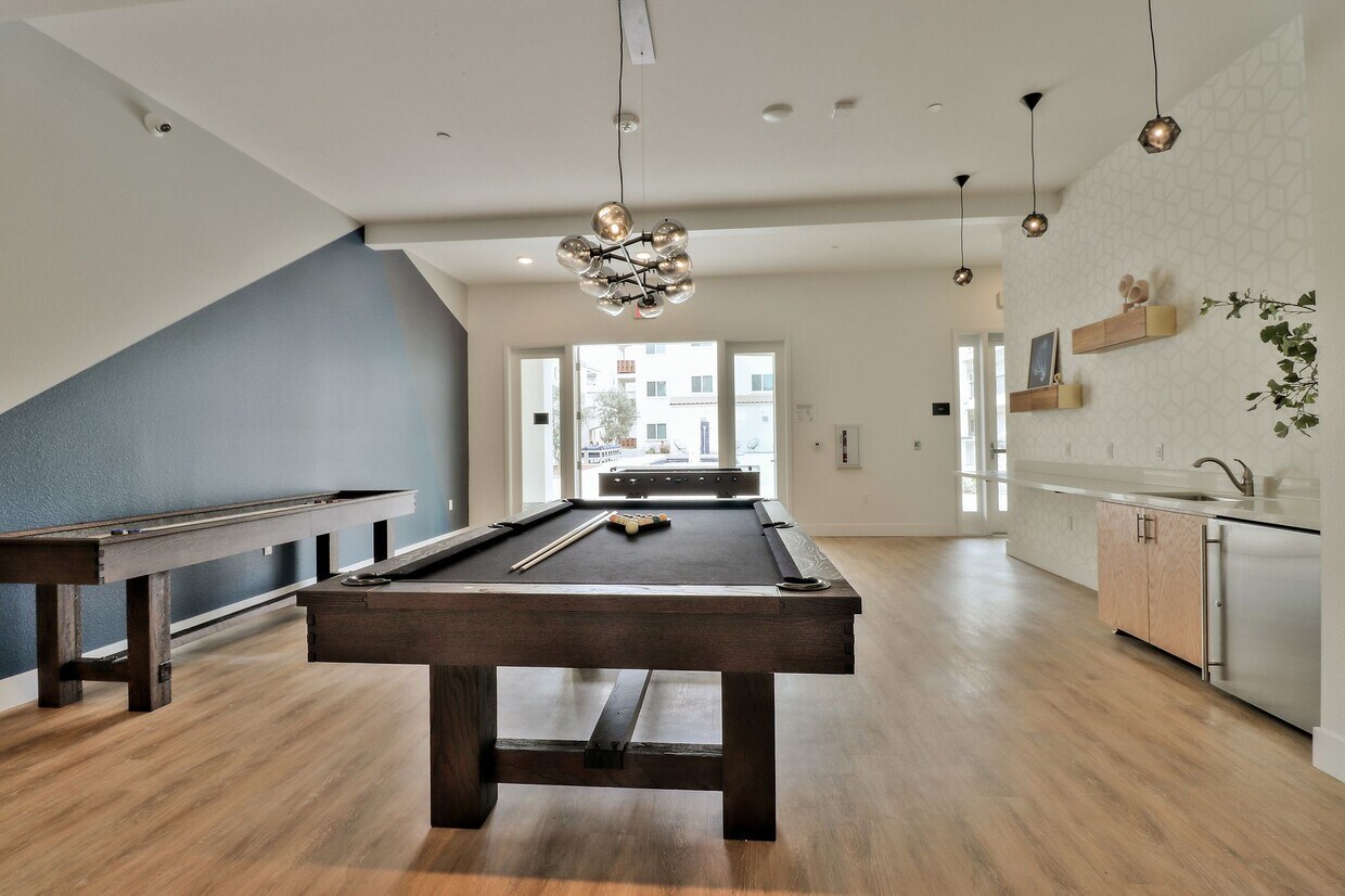 Coastal Village Apartments 2250 E Pleasant Valley Rd Oxnard, CA